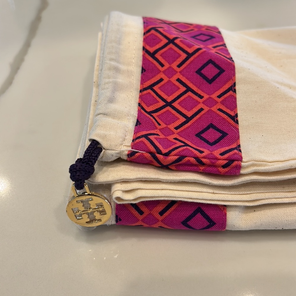 Tory Burch Drawstring X Large Drawstring Bag - image 5